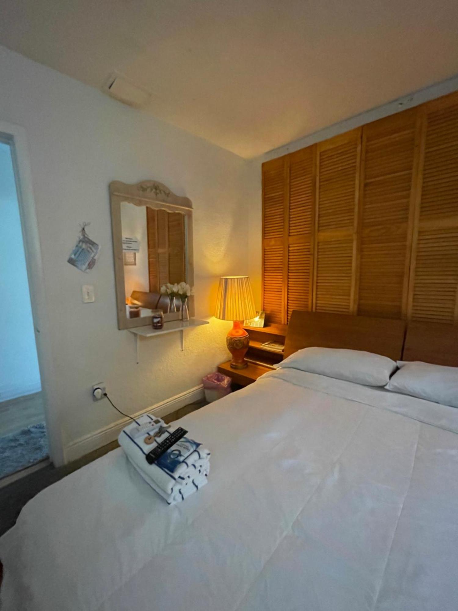 Habitacion Centrica Calle 8 Miami Bagian luar foto